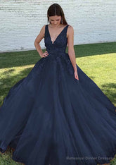 Ball Gown V Neck Court Train Lace Tulle Prom Dresses With Appliqued Beading